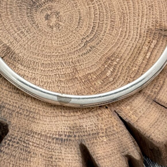 1980s TAHE Native American Navajo Sterling Silver Bangle Bracelet Curved Stamps - Picture 5 of 7